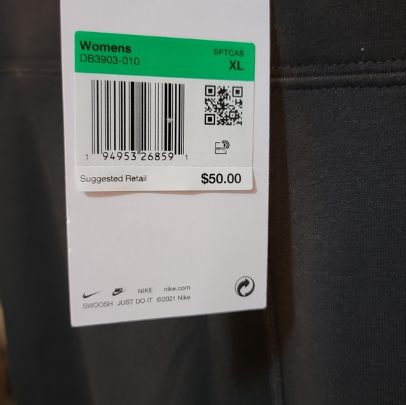 Black Nike Leggings-  XL,  NWT - Picture 2 of 3